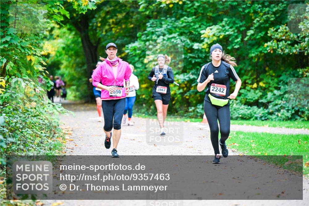 12.10.2025 - Bramfelder Halbmarathon 2025 Dr. Thomas Lammeyer http://msf.ph/oto/9357463 12.10.2025 11:01:05 Laufen 350, 895, 2667, 2242 meine-sportfotos.de