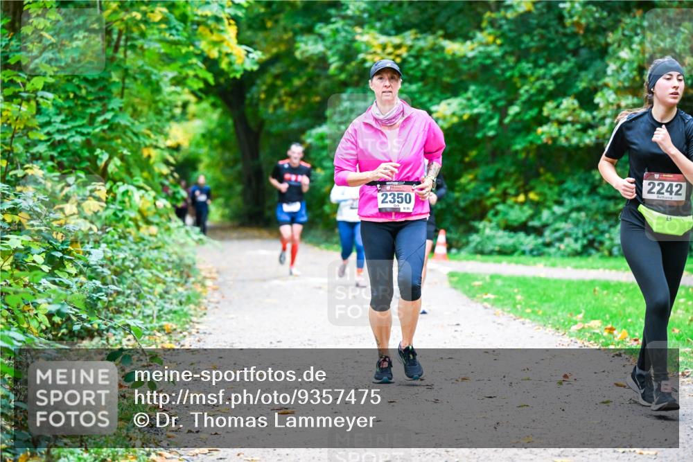 12.10.2025 - Bramfelder Halbmarathon 2025 Dr. Thomas Lammeyer http://msf.ph/oto/9357475 12.10.2025 11:01:08 Laufen 2350, 2242 meine-sportfotos.de