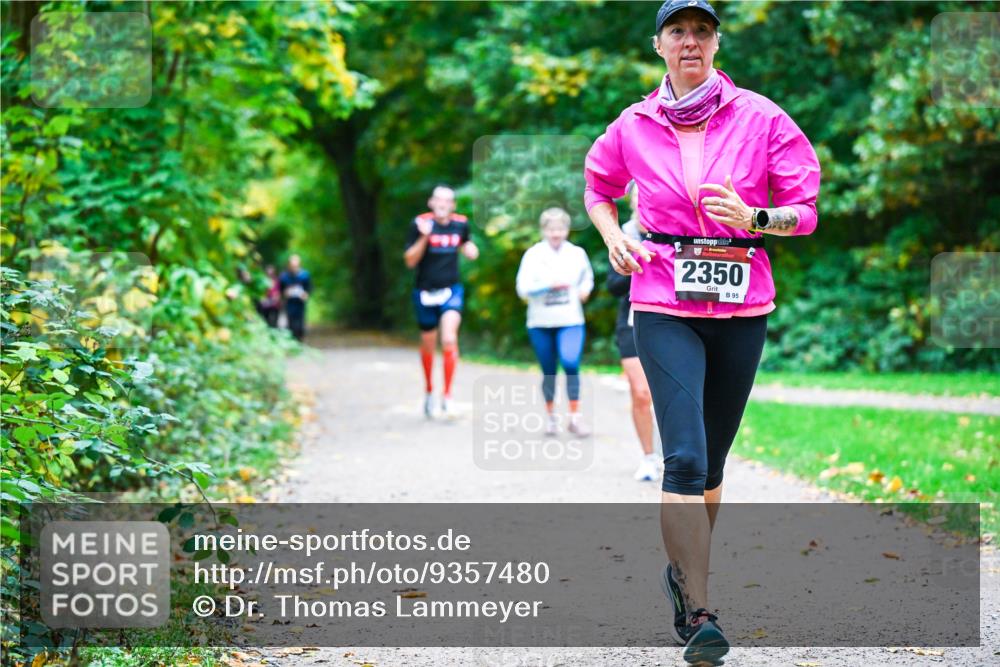 12.10.2025 - Bramfelder Halbmarathon 2025 Dr. Thomas Lammeyer http://msf.ph/oto/9357480 12.10.2025 11:01:09 Laufen 2350, 95 meine-sportfotos.de