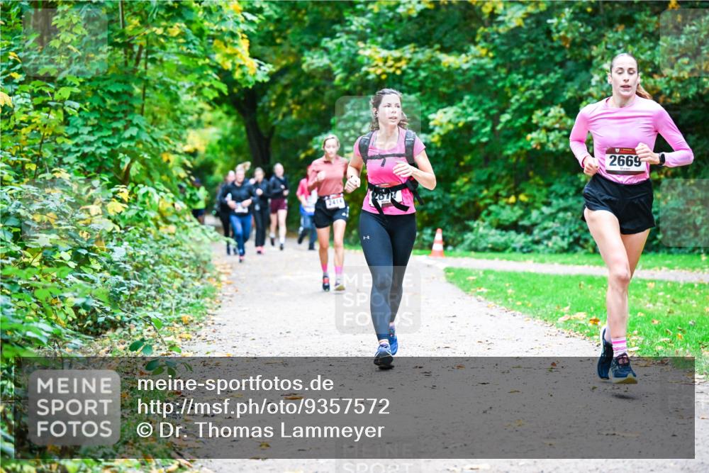 12.10.2025 - Bramfelder Halbmarathon 2025 Dr. Thomas Lammeyer http://msf.ph/oto/9357572 12.10.2025 11:01:25 Laufen 2414, 2669 meine-sportfotos.de