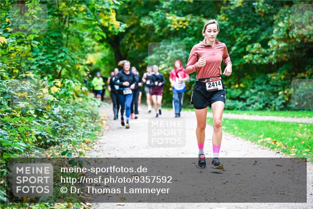 12.10.2025 - Bramfelder Halbmarathon 2025 Dr. Thomas Lammeyer http://msf.ph/oto/9357592 12.10.2025 11:01:29 Laufen 2414 meine-sportfotos.de