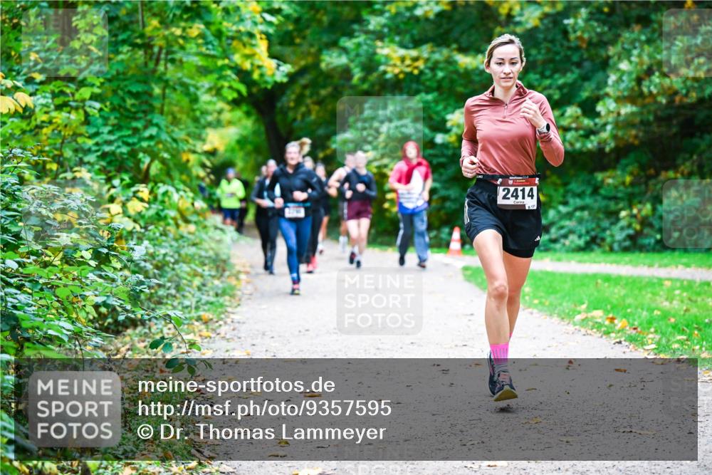 12.10.2025 - Bramfelder Halbmarathon 2025 Dr. Thomas Lammeyer http://msf.ph/oto/9357595 12.10.2025 11:01:30 Laufen 2414 meine-sportfotos.de