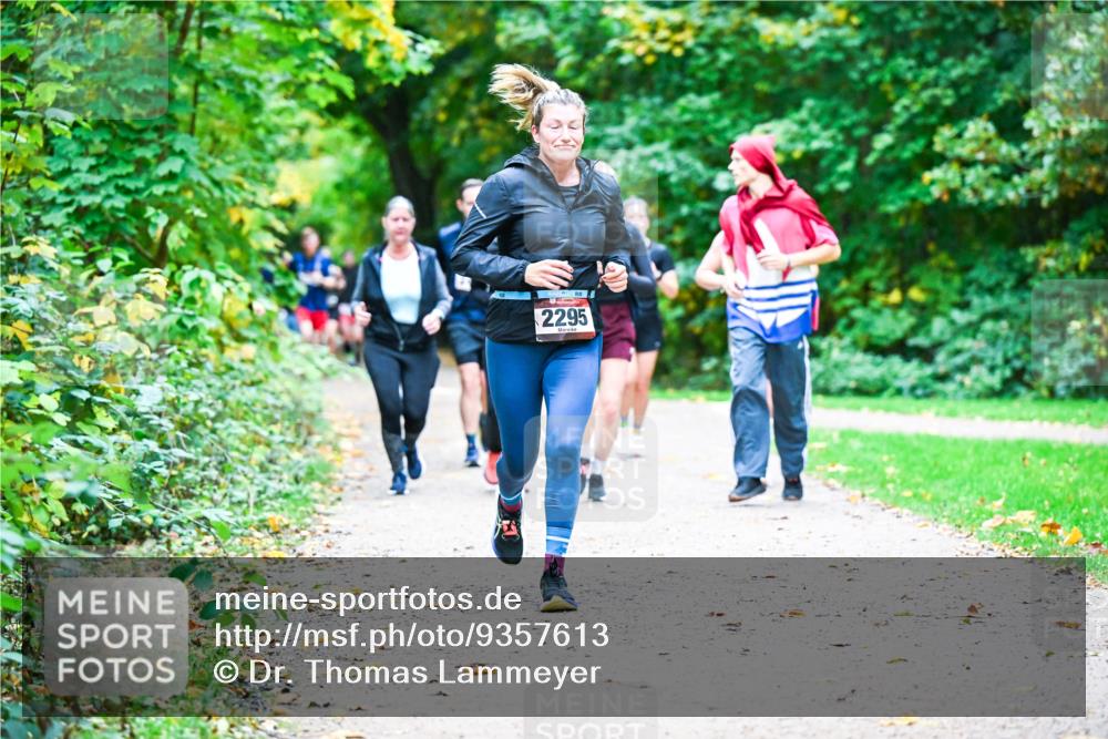 12.10.2025 - Bramfelder Halbmarathon 2025 Dr. Thomas Lammeyer http://msf.ph/oto/9357613 12.10.2025 11:01:33 Laufen 2295 meine-sportfotos.de