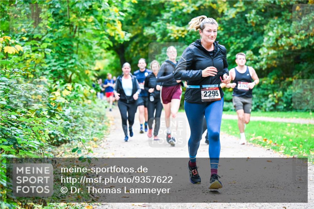 12.10.2025 - Bramfelder Halbmarathon 2025 Dr. Thomas Lammeyer http://msf.ph/oto/9357622 12.10.2025 11:01:34 Laufen 2295, 2765 meine-sportfotos.de