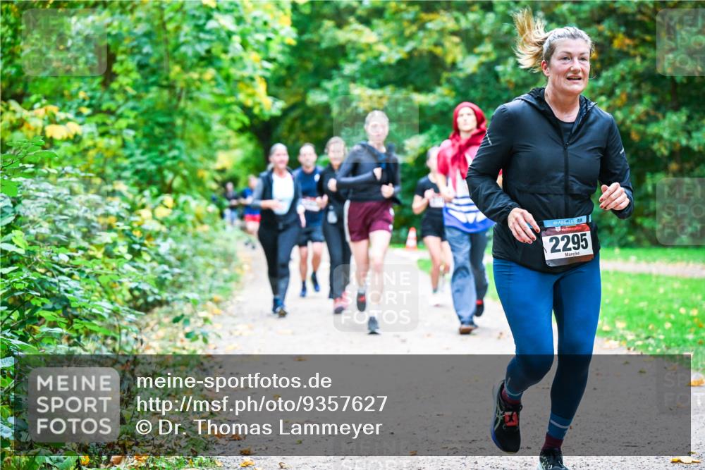 12.10.2025 - Bramfelder Halbmarathon 2025 Dr. Thomas Lammeyer http://msf.ph/oto/9357627 12.10.2025 11:01:35 Laufen 2295 meine-sportfotos.de