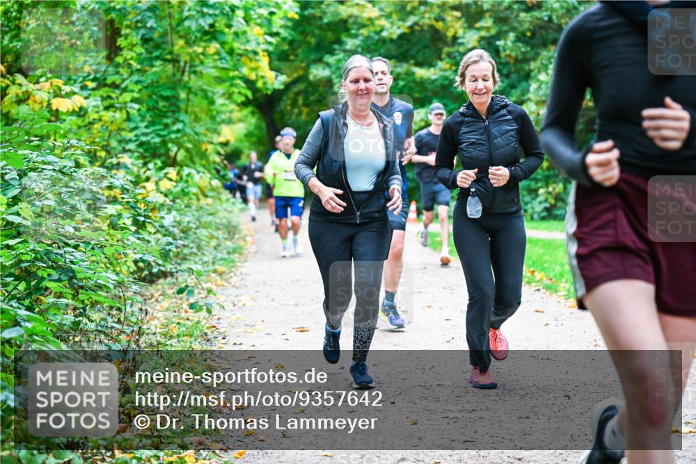 12.10.2025 - Bramfelder Halbmarathon 2025 Dr. Thomas Lammeyer http://msf.ph/oto/9357642 12.10.2025 11:01:38 Laufen  meine-sportfotos.de