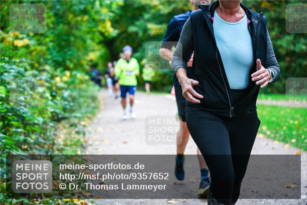 12.10.2025 - Bramfelder Halbmarathon 2025 Dr. Thomas Lammeyer http://msf.ph/oto/9357652 12.10.2025 11:01:40 Laufen  meine-sportfotos.de