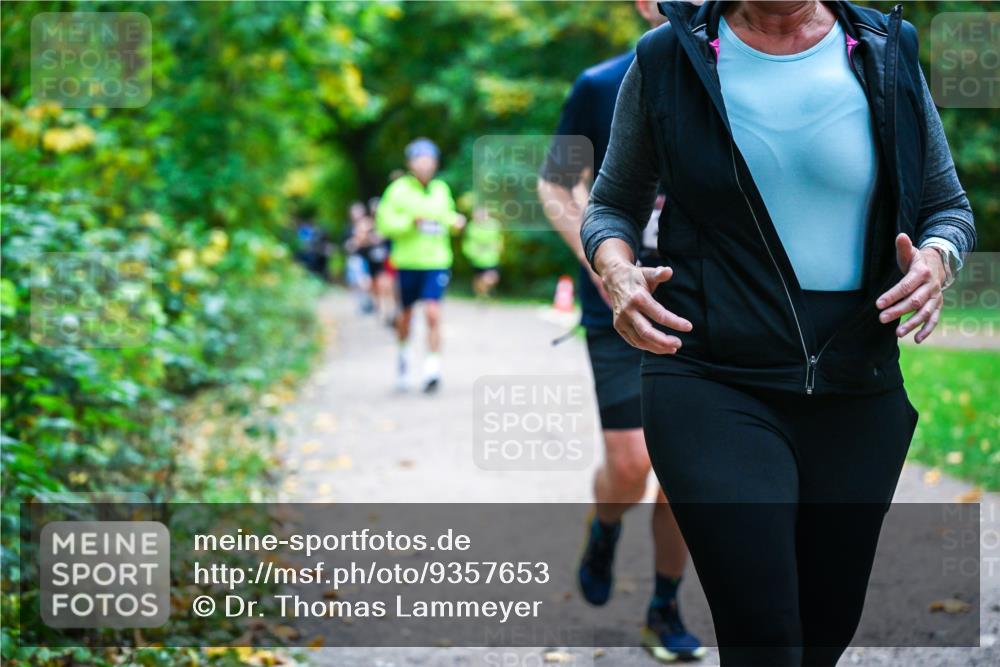 12.10.2025 - Bramfelder Halbmarathon 2025 Dr. Thomas Lammeyer http://msf.ph/oto/9357653 12.10.2025 11:01:40 Laufen  meine-sportfotos.de