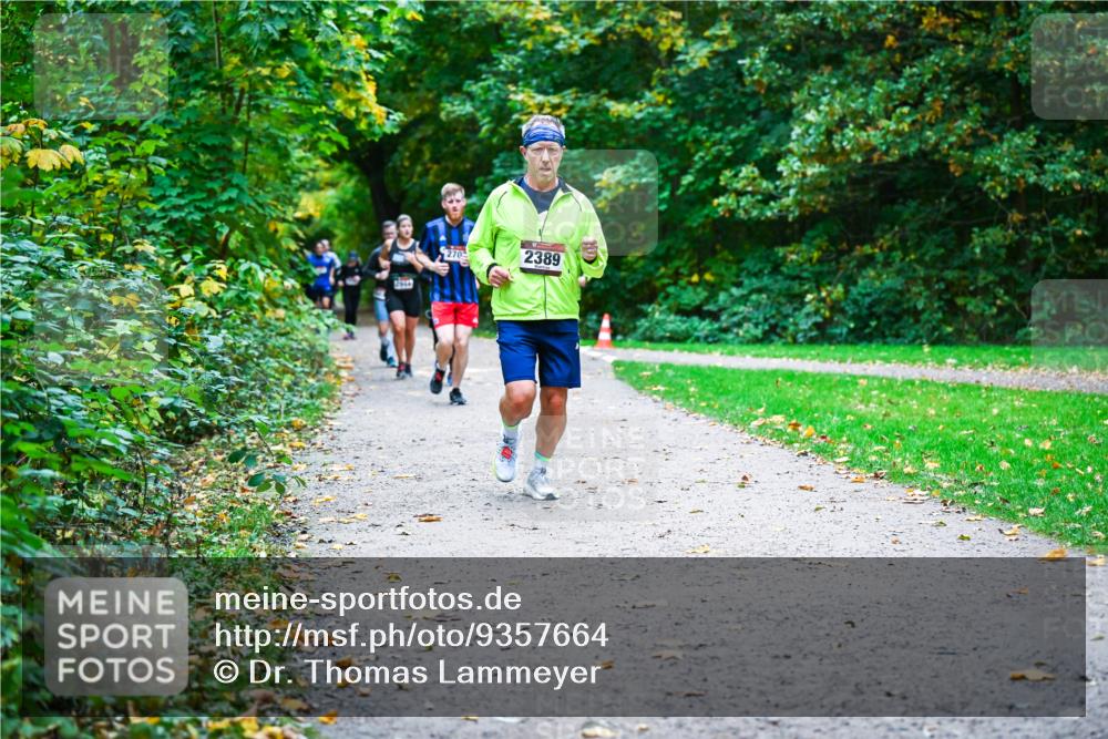 12.10.2025 - Bramfelder Halbmarathon 2025 Dr. Thomas Lammeyer http://msf.ph/oto/9357664 12.10.2025 11:01:41 Laufen 270, 2389 meine-sportfotos.de