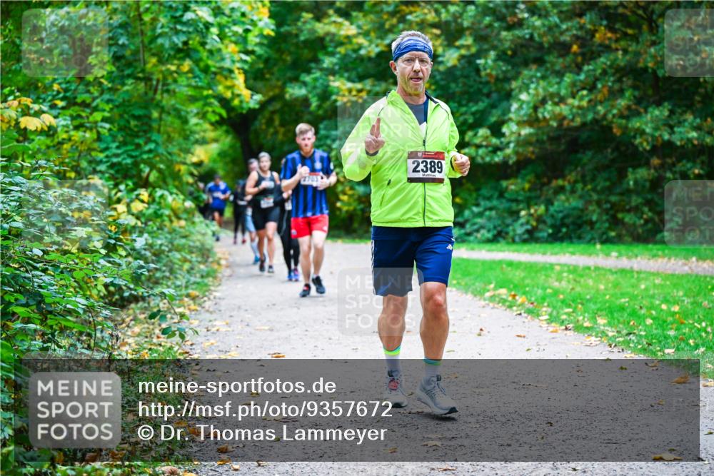 12.10.2025 - Bramfelder Halbmarathon 2025 Dr. Thomas Lammeyer http://msf.ph/oto/9357672 12.10.2025 11:01:43 Laufen 2389 meine-sportfotos.de