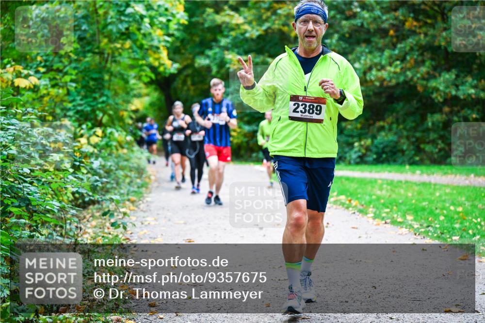 12.10.2025 - Bramfelder Halbmarathon 2025 Dr. Thomas Lammeyer http://msf.ph/oto/9357675 12.10.2025 11:01:43 Laufen 2389 meine-sportfotos.de