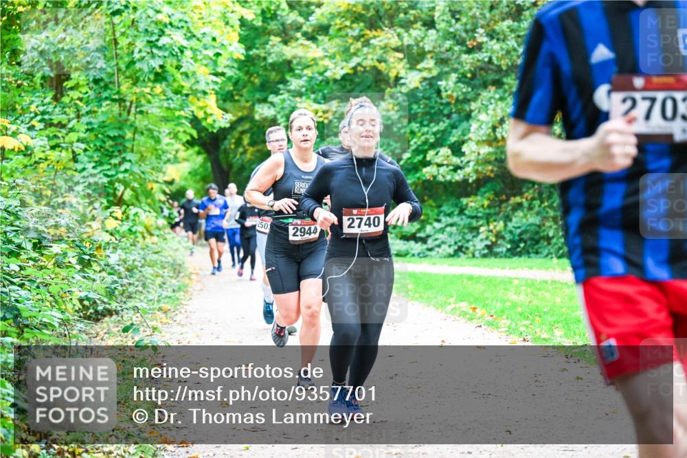 12.10.2025 - Bramfelder Halbmarathon 2025 Dr. Thomas Lammeyer http://msf.ph/oto/9357701 12.10.2025 11:01:47 Laufen 250, 2944, 2740, 2703 meine-sportfotos.de