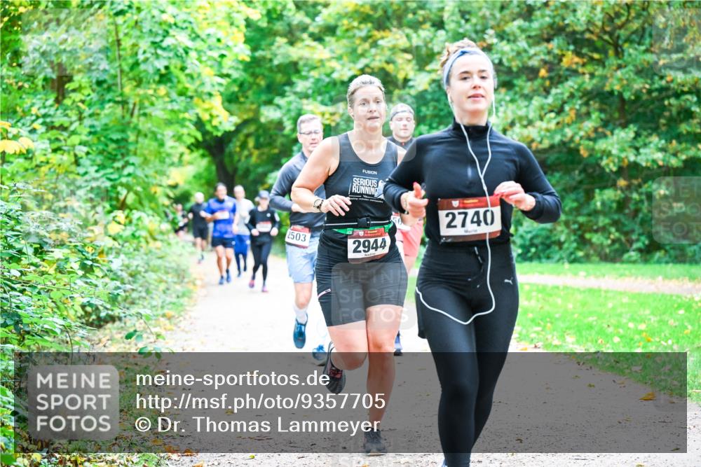 12.10.2025 - Bramfelder Halbmarathon 2025 Dr. Thomas Lammeyer http://msf.ph/oto/9357705 12.10.2025 11:01:48 Laufen 2503, 2944, 2740 meine-sportfotos.de