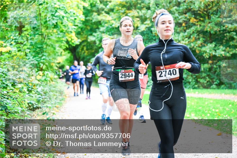 12.10.2025 - Bramfelder Halbmarathon 2025 Dr. Thomas Lammeyer http://msf.ph/oto/9357706 12.10.2025 11:01:48 Laufen 503, 2944, 64, 2740 meine-sportfotos.de