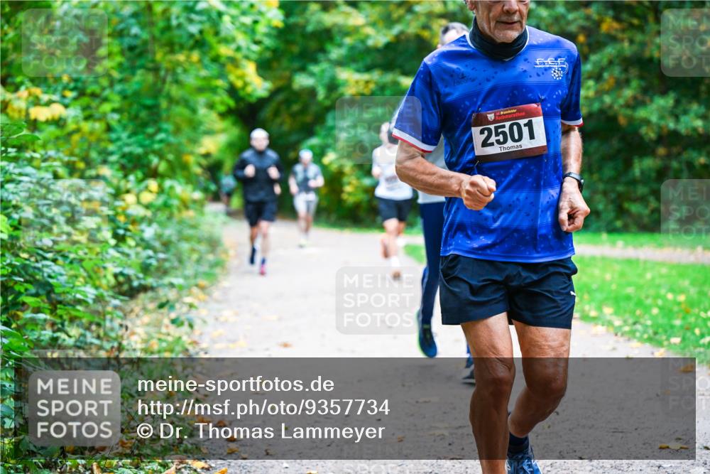 12.10.2025 - Bramfelder Halbmarathon 2025 Dr. Thomas Lammeyer http://msf.ph/oto/9357734 12.10.2025 11:01:55 Laufen 34, 2501 meine-sportfotos.de