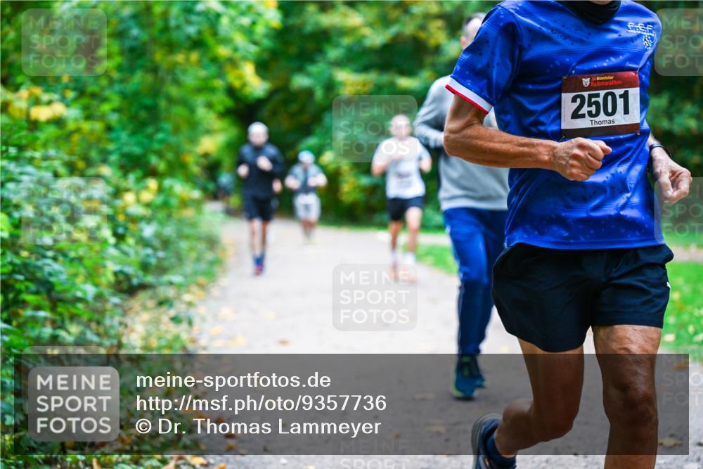 12.10.2025 - Bramfelder Halbmarathon 2025 Dr. Thomas Lammeyer http://msf.ph/oto/9357736 12.10.2025 11:01:56 Laufen 34, 2501 meine-sportfotos.de