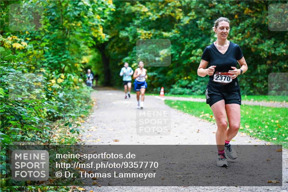 12.10.2025 - Bramfelder Halbmarathon 2025 Dr. Thomas Lammeyer http://msf.ph/oto/9357770 12.10.2025 11:02:04 Laufen 2370 meine-sportfotos.de