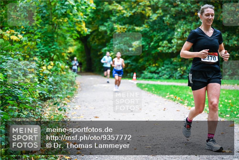 12.10.2025 - Bramfelder Halbmarathon 2025 Dr. Thomas Lammeyer http://msf.ph/oto/9357772 12.10.2025 11:02:04 Laufen 370 meine-sportfotos.de