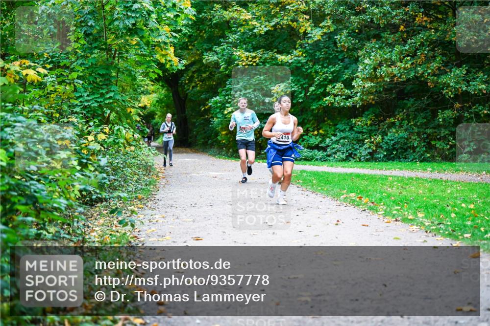 12.10.2025 - Bramfelder Halbmarathon 2025 Dr. Thomas Lammeyer http://msf.ph/oto/9357778 12.10.2025 11:02:06 Laufen 410, 2419 meine-sportfotos.de