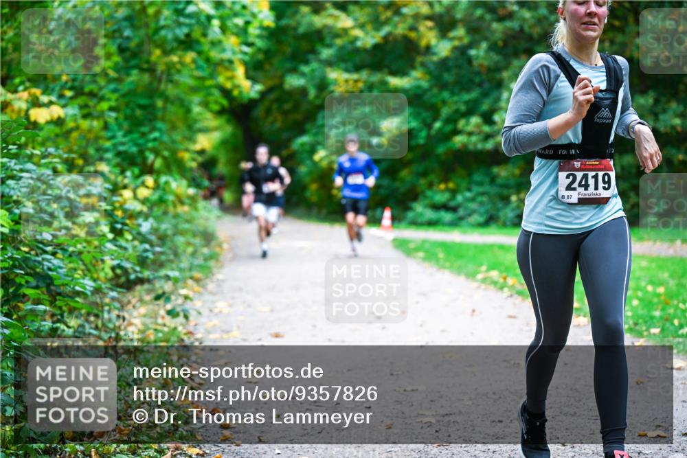 12.10.2025 - Bramfelder Halbmarathon 2025 Dr. Thomas Lammeyer http://msf.ph/oto/9357826 12.10.2025 11:02:16 Laufen 34, 112, 2419, 87 meine-sportfotos.de