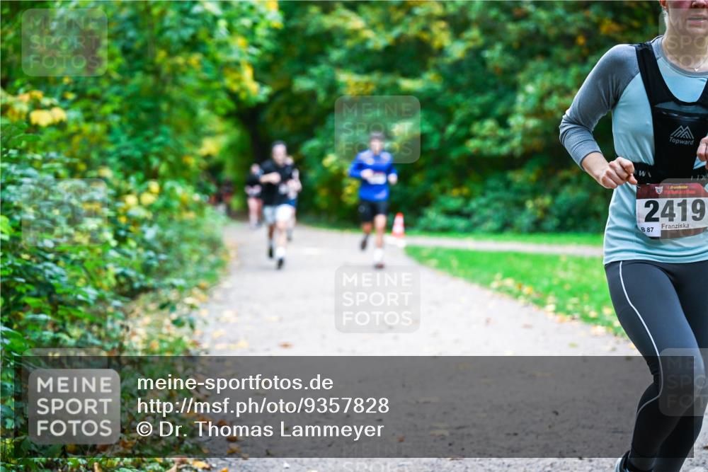 12.10.2025 - Bramfelder Halbmarathon 2025 Dr. Thomas Lammeyer http://msf.ph/oto/9357828 12.10.2025 11:02:16 Laufen 12, 2419, 87 meine-sportfotos.de