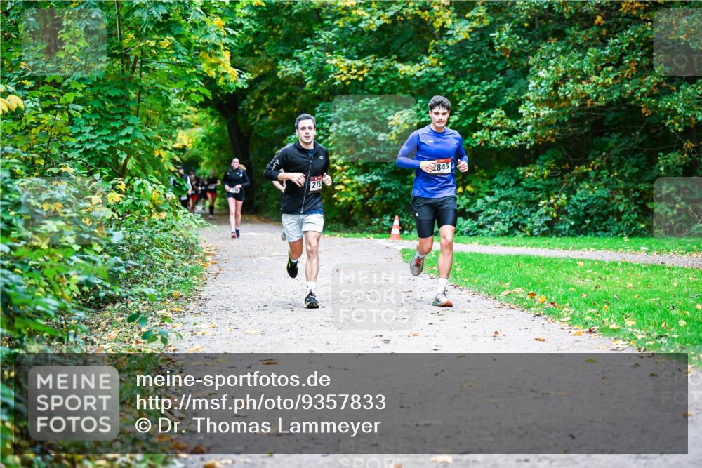 12.10.2025 - Bramfelder Halbmarathon 2025 Dr. Thomas Lammeyer http://msf.ph/oto/9357833 12.10.2025 11:02:18 Laufen 845, 275 meine-sportfotos.de