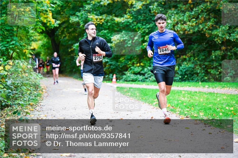 12.10.2025 - Bramfelder Halbmarathon 2025 Dr. Thomas Lammeyer http://msf.ph/oto/9357841 12.10.2025 11:02:19 Laufen 2753, 2845 meine-sportfotos.de