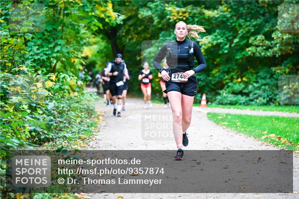 12.10.2025 - Bramfelder Halbmarathon 2025 Dr. Thomas Lammeyer http://msf.ph/oto/9357874 12.10.2025 11:02:27 Laufen 274 meine-sportfotos.de
