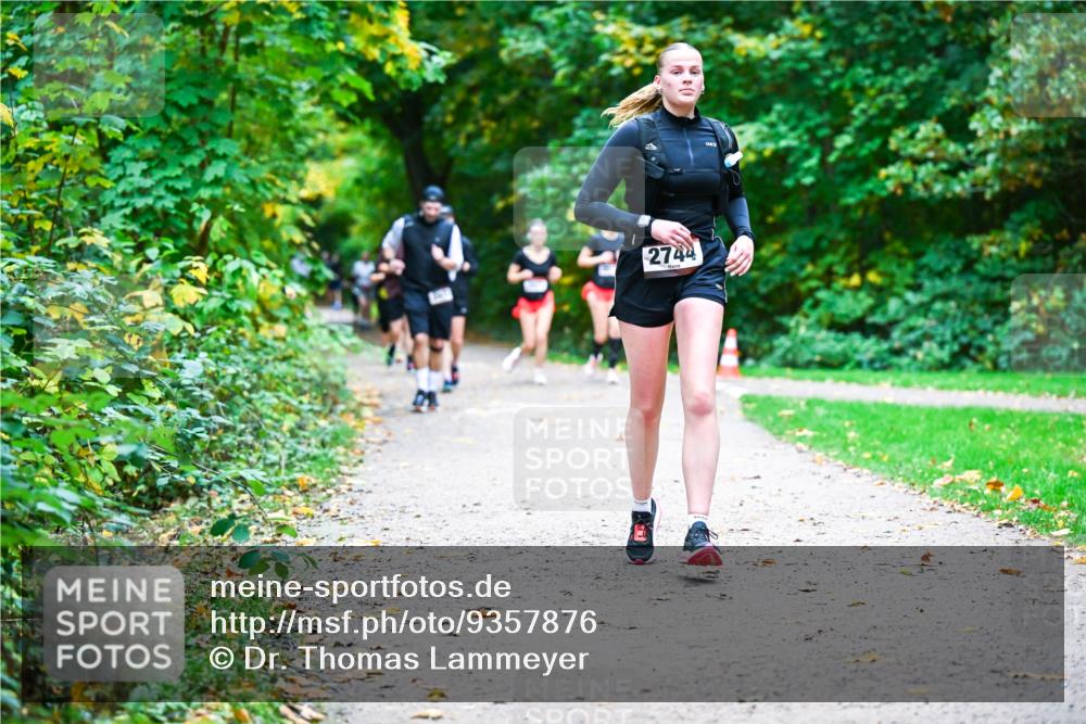 12.10.2025 - Bramfelder Halbmarathon 2025 Dr. Thomas Lammeyer http://msf.ph/oto/9357876 12.10.2025 11:02:27 Laufen 2744 meine-sportfotos.de