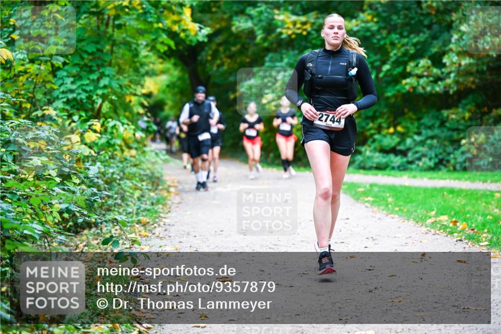 12.10.2025 - Bramfelder Halbmarathon 2025 Dr. Thomas Lammeyer http://msf.ph/oto/9357879 12.10.2025 11:02:28 Laufen 2744 meine-sportfotos.de