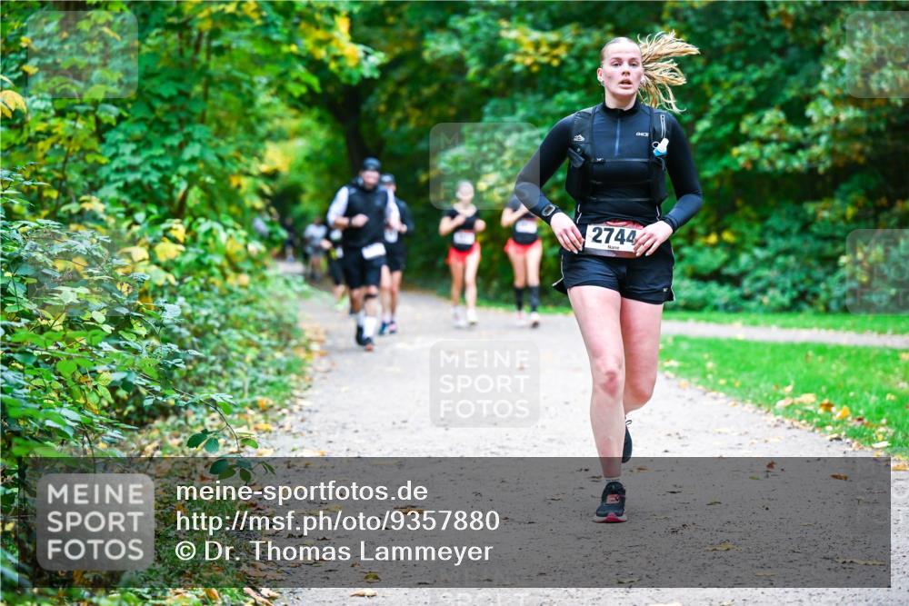 12.10.2025 - Bramfelder Halbmarathon 2025 Dr. Thomas Lammeyer http://msf.ph/oto/9357880 12.10.2025 11:02:28 Laufen 2744 meine-sportfotos.de