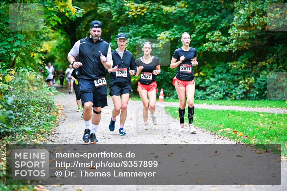 12.10.2025 - Bramfelder Halbmarathon 2025 Dr. Thomas Lammeyer http://msf.ph/oto/9357899 12.10.2025 11:02:33 Laufen 2259, 2471, 2827, 2617 meine-sportfotos.de