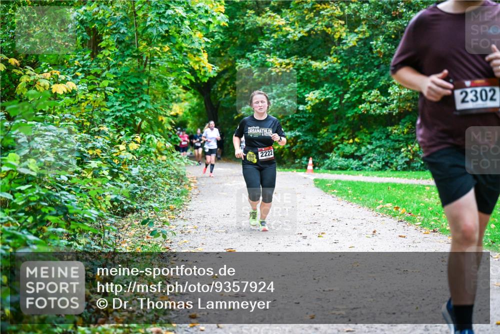 12.10.2025 - Bramfelder Halbmarathon 2025 Dr. Thomas Lammeyer http://msf.ph/oto/9357924 12.10.2025 11:02:39 Laufen 2222, 2302 meine-sportfotos.de