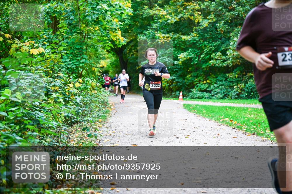 12.10.2025 - Bramfelder Halbmarathon 2025 Dr. Thomas Lammeyer http://msf.ph/oto/9357925 12.10.2025 11:02:39 Laufen 2222, 23 meine-sportfotos.de
