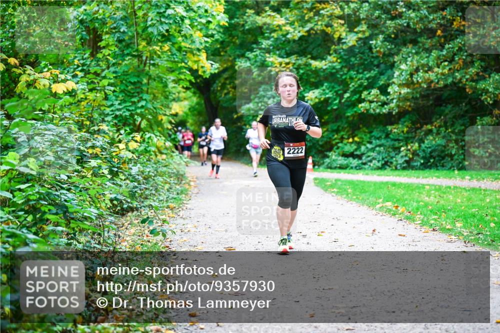 12.10.2025 - Bramfelder Halbmarathon 2025 Dr. Thomas Lammeyer http://msf.ph/oto/9357930 12.10.2025 11:02:40 Laufen 2222 meine-sportfotos.de