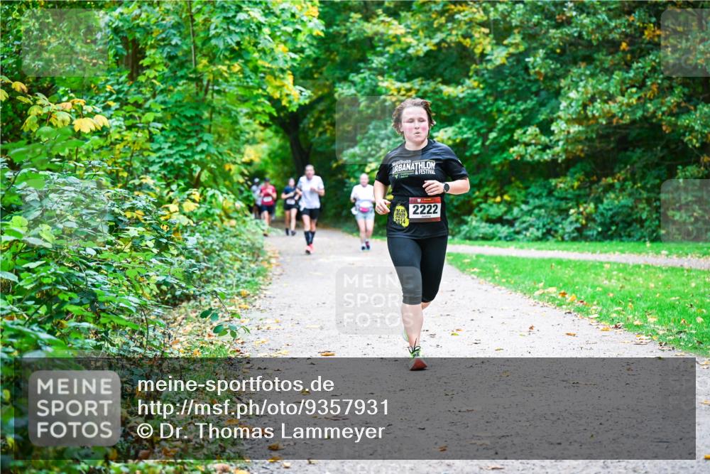 12.10.2025 - Bramfelder Halbmarathon 2025 Dr. Thomas Lammeyer http://msf.ph/oto/9357931 12.10.2025 11:02:40 Laufen 2222 meine-sportfotos.de