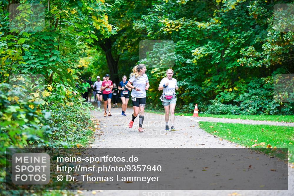 12.10.2025 - Bramfelder Halbmarathon 2025 Dr. Thomas Lammeyer http://msf.ph/oto/9357940 12.10.2025 11:02:42 Laufen 2600, 965 meine-sportfotos.de