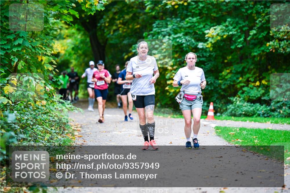 12.10.2025 - Bramfelder Halbmarathon 2025 Dr. Thomas Lammeyer http://msf.ph/oto/9357949 12.10.2025 11:02:44 Laufen 65, 40 meine-sportfotos.de