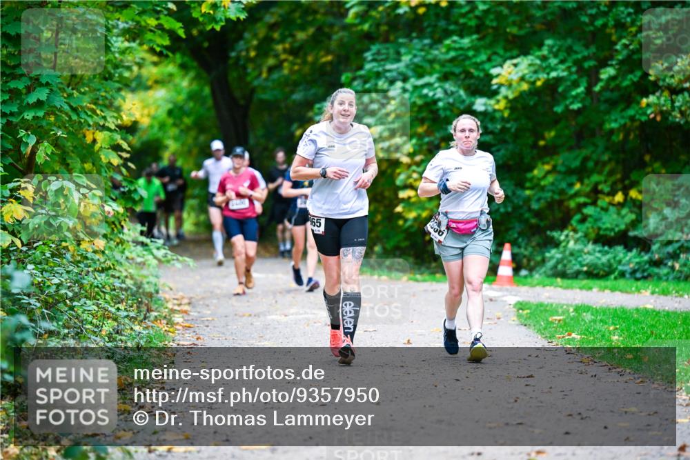 12.10.2025 - Bramfelder Halbmarathon 2025 Dr. Thomas Lammeyer http://msf.ph/oto/9357950 12.10.2025 11:02:44 Laufen 5 meine-sportfotos.de