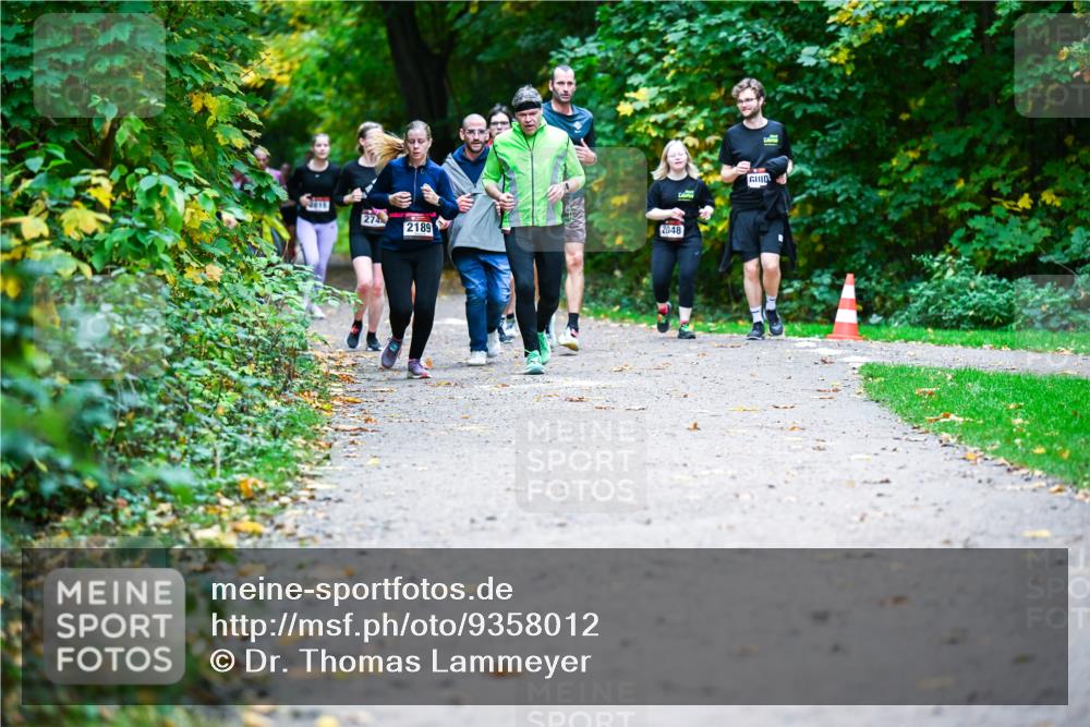 12.10.2025 - Bramfelder Halbmarathon 2025 Dr. Thomas Lammeyer http://msf.ph/oto/9358012 12.10.2025 11:02:55 Laufen  meine-sportfotos.de
