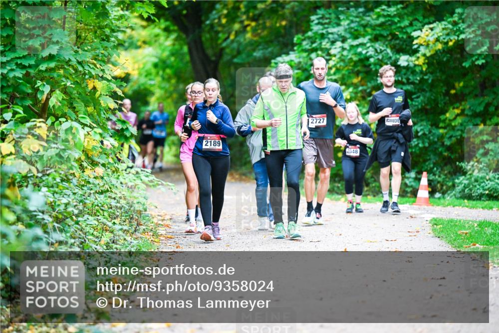 12.10.2025 - Bramfelder Halbmarathon 2025 Dr. Thomas Lammeyer http://msf.ph/oto/9358024 12.10.2025 11:02:57 Laufen 2189, 2727, 2048 meine-sportfotos.de