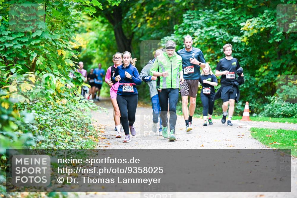 12.10.2025 - Bramfelder Halbmarathon 2025 Dr. Thomas Lammeyer http://msf.ph/oto/9358025 12.10.2025 11:02:57 Laufen 2189, 2727, 2048 meine-sportfotos.de