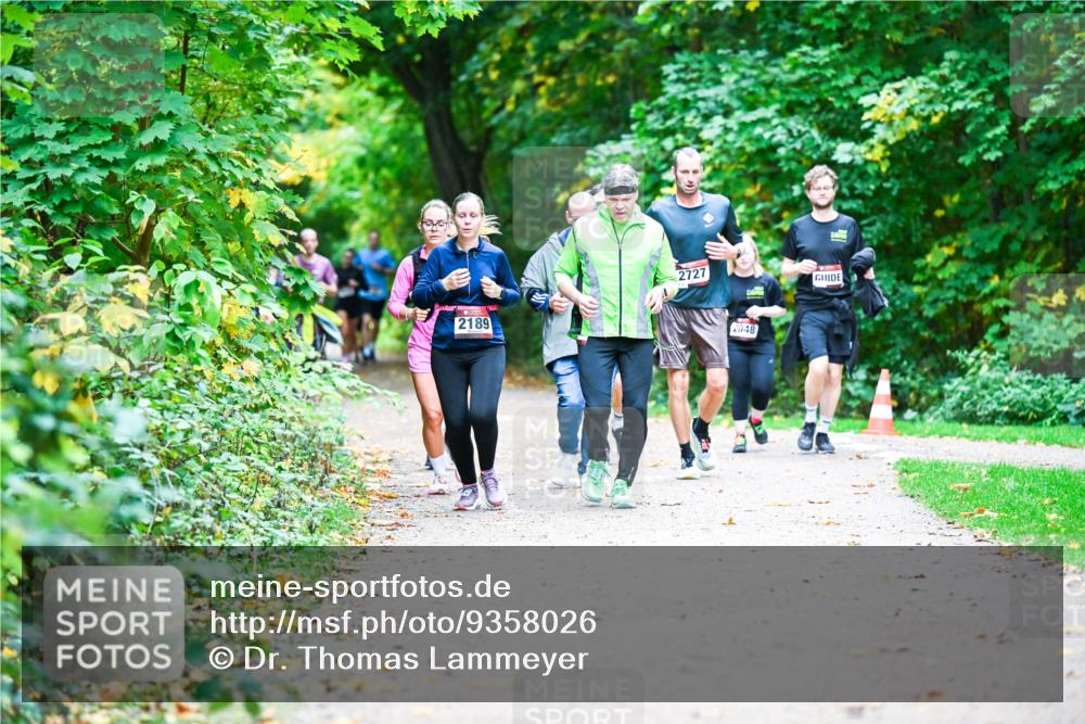 12.10.2025 - Bramfelder Halbmarathon 2025 Dr. Thomas Lammeyer http://msf.ph/oto/9358026 12.10.2025 11:02:57 Laufen 2189, 2727, 2048 meine-sportfotos.de