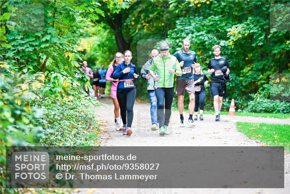 12.10.2025 - Bramfelder Halbmarathon 2025 Dr. Thomas Lammeyer http://msf.ph/oto/9358027 12.10.2025 11:02:57 Laufen 2189, 2727, 2048 meine-sportfotos.de