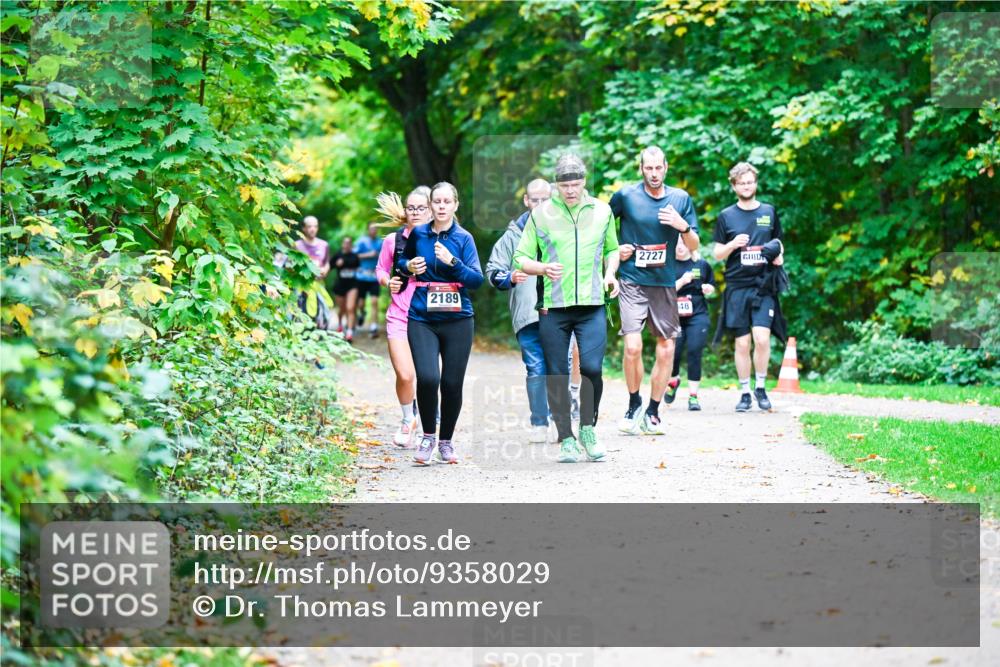 12.10.2025 - Bramfelder Halbmarathon 2025 Dr. Thomas Lammeyer http://msf.ph/oto/9358029 12.10.2025 11:02:57 Laufen 2189, 2727, 48 meine-sportfotos.de