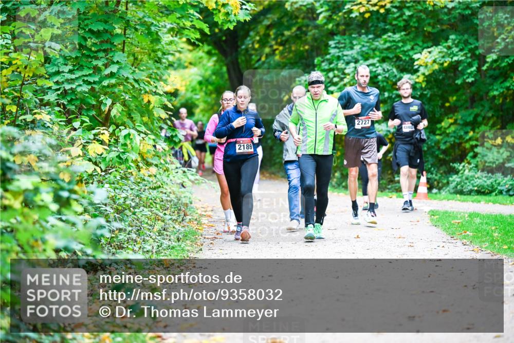 12.10.2025 - Bramfelder Halbmarathon 2025 Dr. Thomas Lammeyer http://msf.ph/oto/9358032 12.10.2025 11:02:58 Laufen 2189, 2727 meine-sportfotos.de
