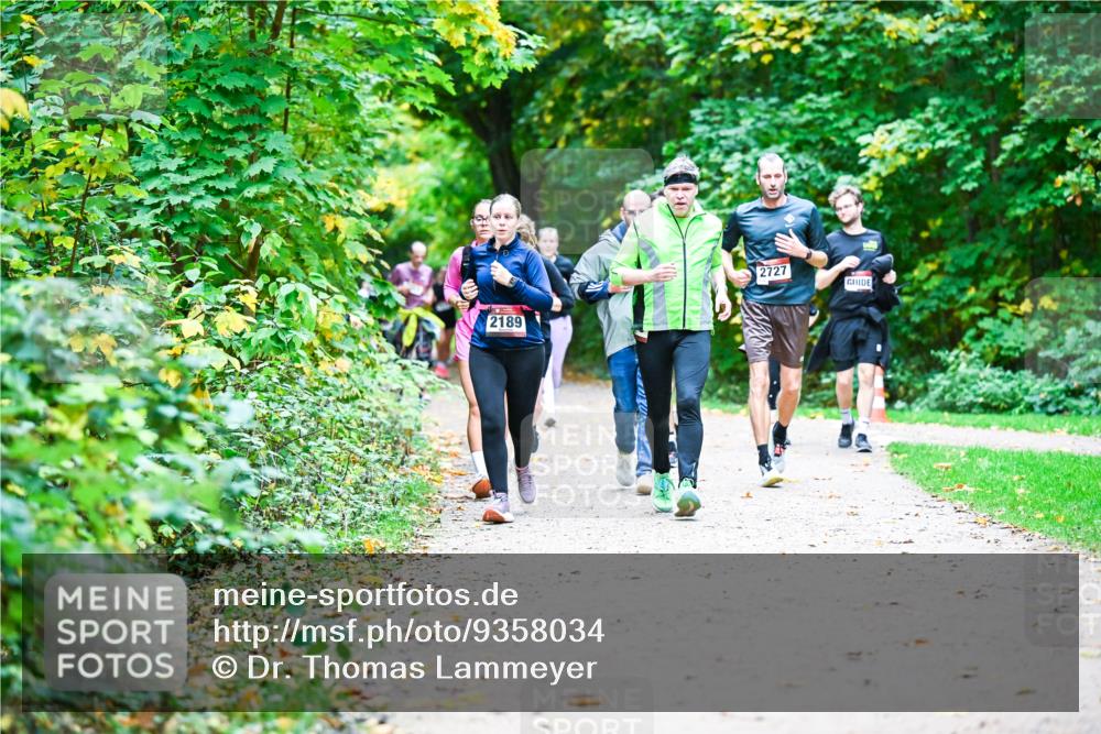 12.10.2025 - Bramfelder Halbmarathon 2025 Dr. Thomas Lammeyer http://msf.ph/oto/9358034 12.10.2025 11:02:58 Laufen 2189, 2727 meine-sportfotos.de