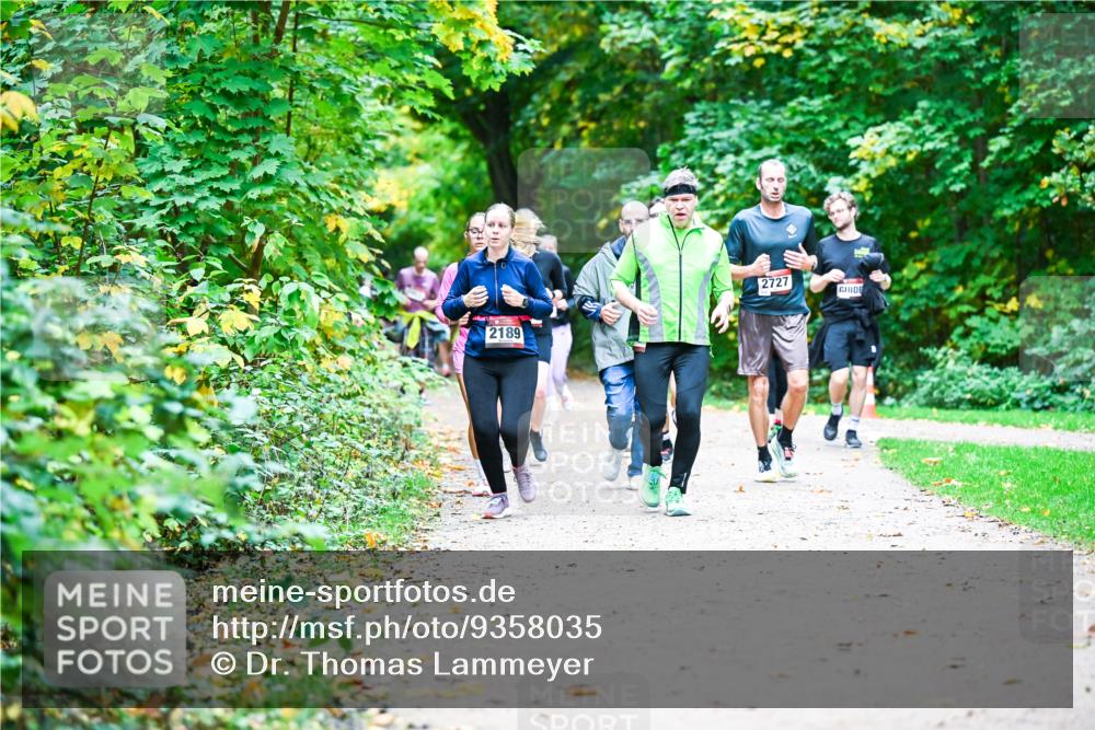 12.10.2025 - Bramfelder Halbmarathon 2025 Dr. Thomas Lammeyer http://msf.ph/oto/9358035 12.10.2025 11:02:58 Laufen 2189, 2727 meine-sportfotos.de