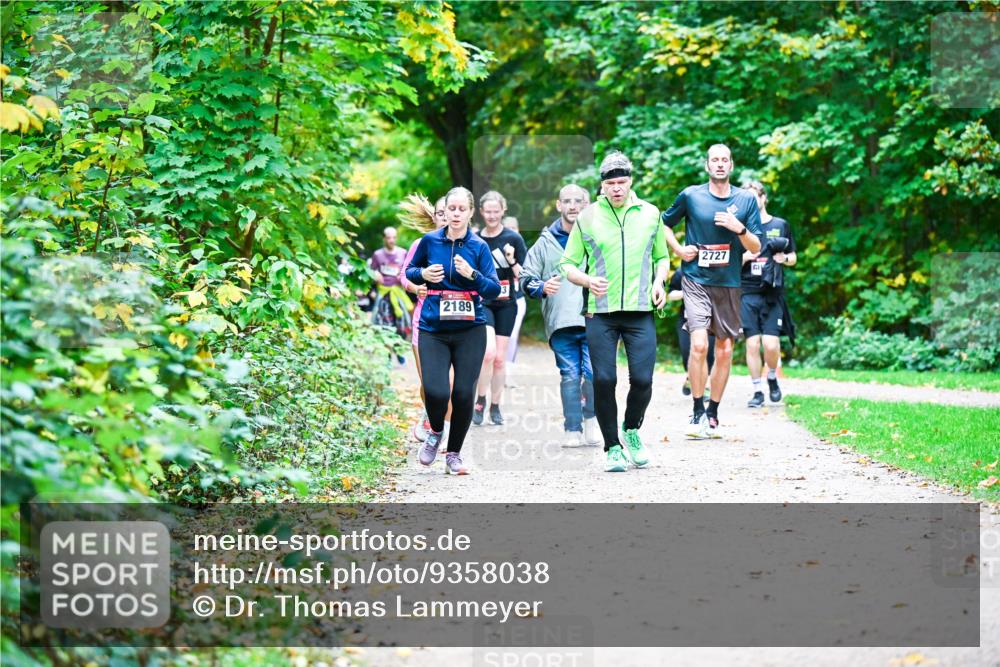 12.10.2025 - Bramfelder Halbmarathon 2025 Dr. Thomas Lammeyer http://msf.ph/oto/9358038 12.10.2025 11:02:59 Laufen 2189, 2727 meine-sportfotos.de