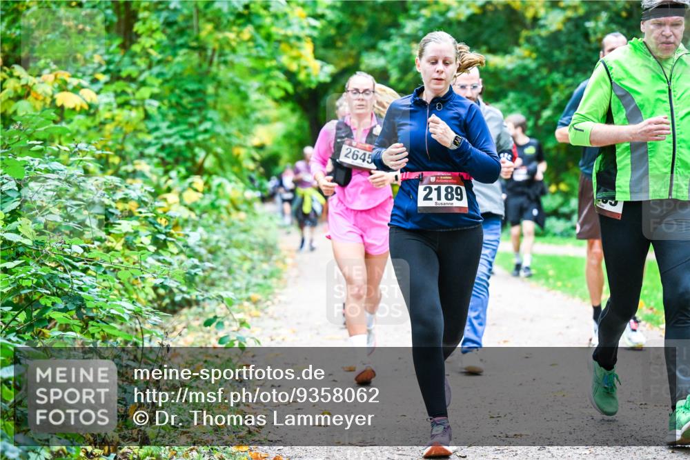 12.10.2025 - Bramfelder Halbmarathon 2025 Dr. Thomas Lammeyer http://msf.ph/oto/9358062 12.10.2025 11:03:03 Laufen 2645, 2189 meine-sportfotos.de